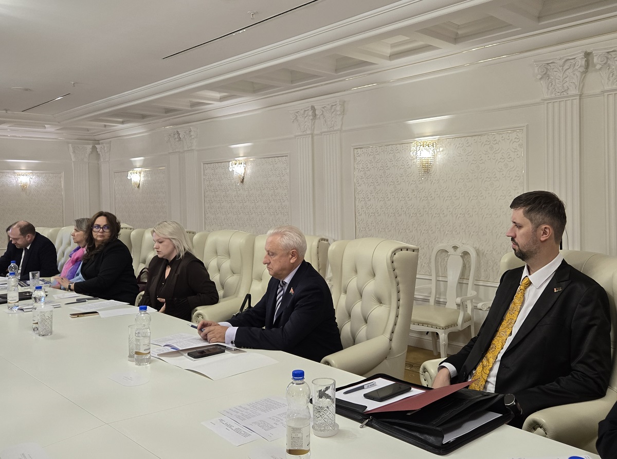 Международно-правовое обеспечение защиты интересов Республики Беларусь в условиях односторонних санкций обсудили в рамках VII Осенней научной сессии