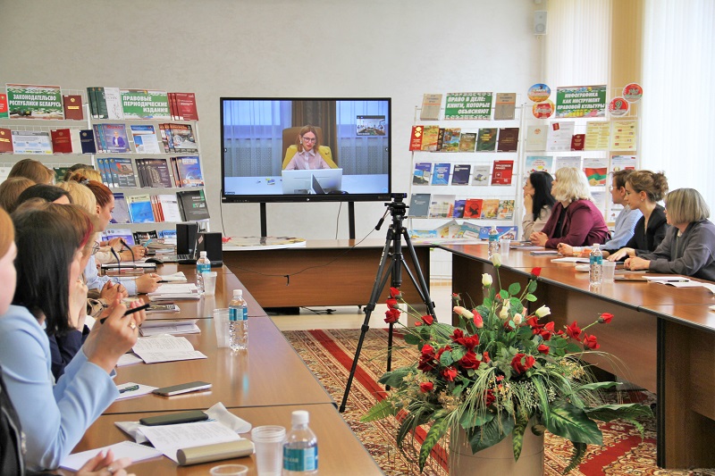 Представили инновационный опыт правового просвещения подрастающего поколения на семинаре в Гродно